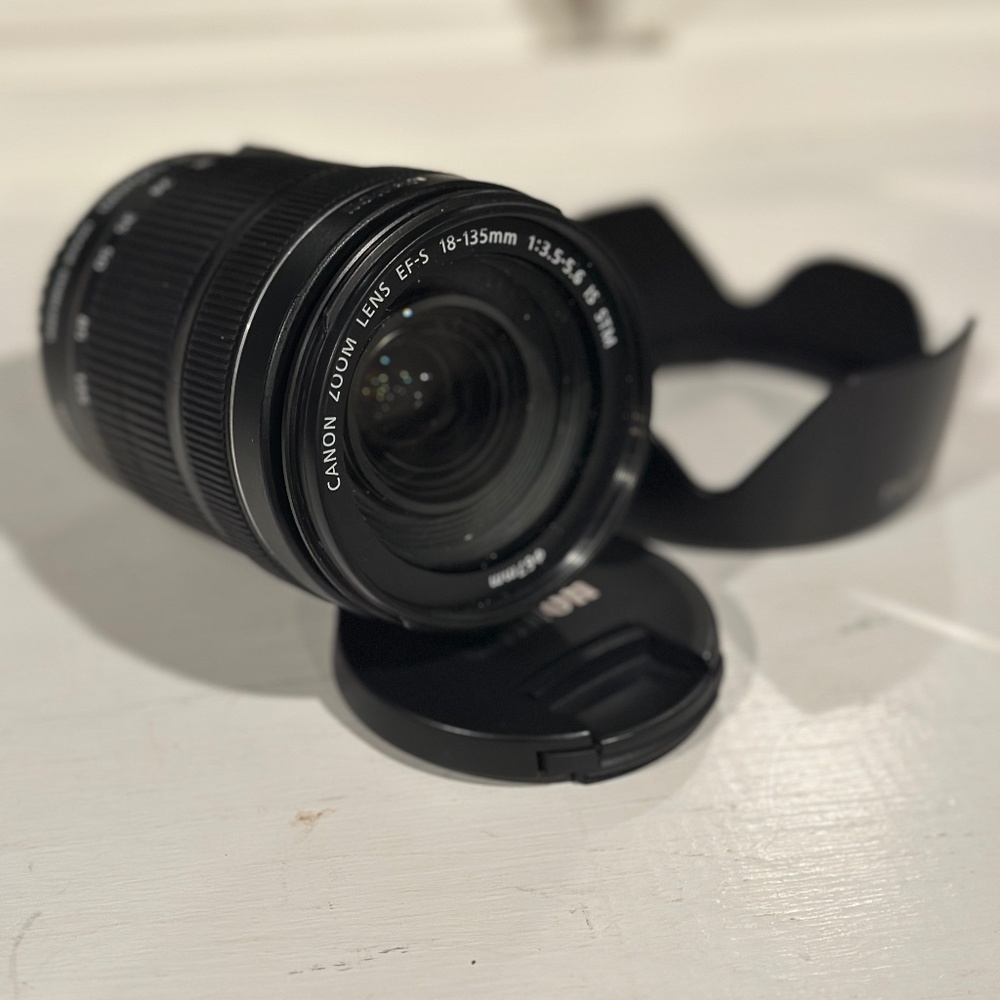 Canon EFS 18-135mm f3.5 - 5.6 IS STM Zoom Lens